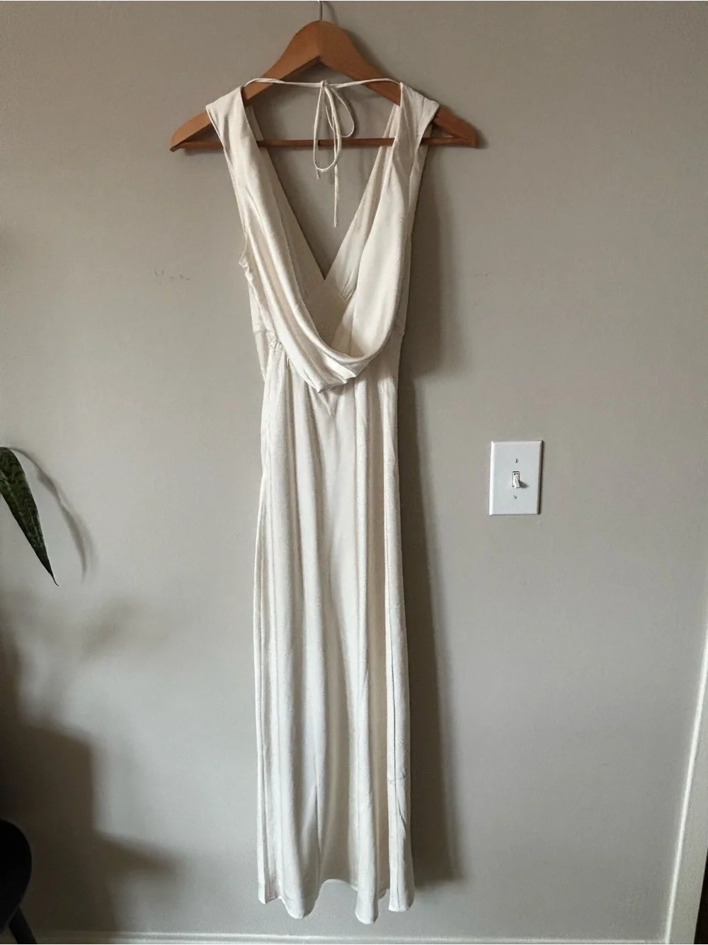 NWT A&F Plunge Cowl Back Ivory Maxi Dress - Size XXSP